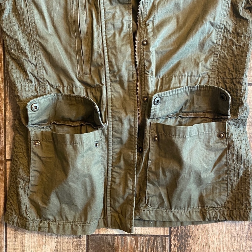 Love Tree Khaki Utility Jacket - Picture 14 of 15